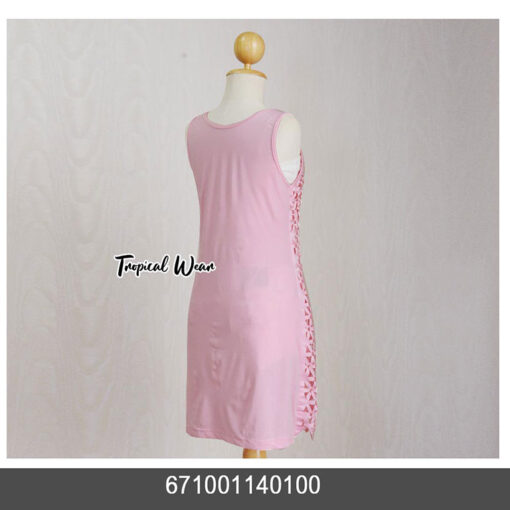 Stretchable evening dress for comfortable party wear