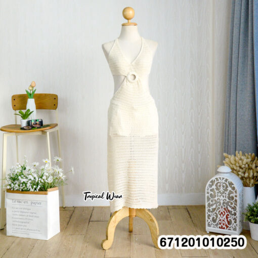 Knitted beach coverup dress with stretchable and breathable fabric