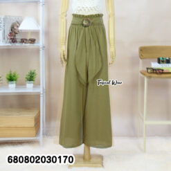 Casual wide leg cotton pants with coconut buckle – everyday fashion