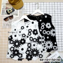 Black & White Flower Crochet Blouse – เสื้อลายดอกโครเชต์ขาวดำ-681101150140