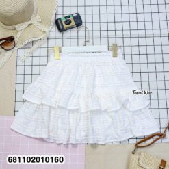 Free-size women’s layered ruffle mini skirt with soft, flowy tiers.
