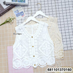 Lace vest displayed for wholesale boutique sales, free size, versatile daily wear design.