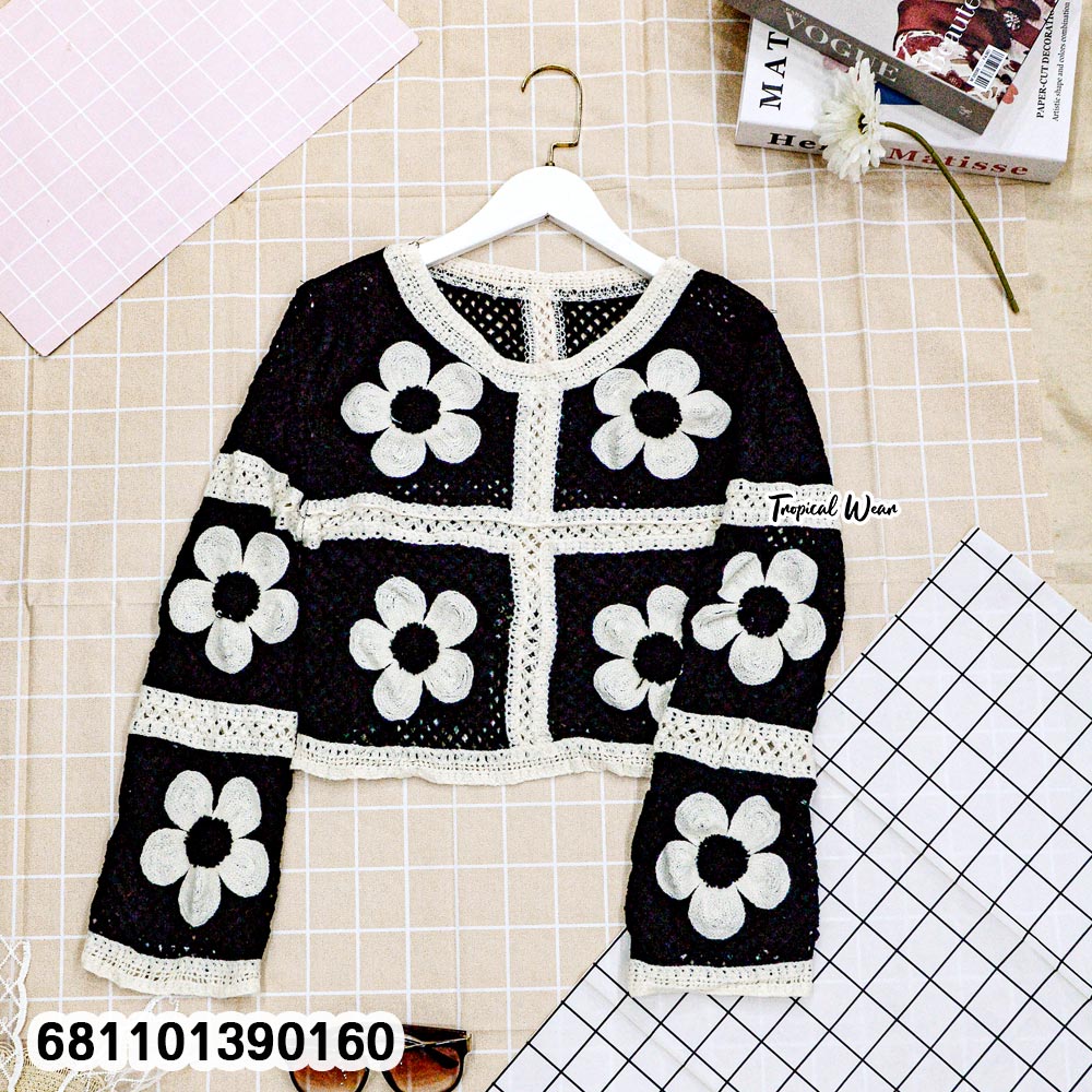 Floral knit top free size with long sleeves and casual everyday style