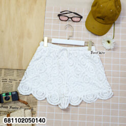 Cotton shorts with lining prepared for wholesale orders