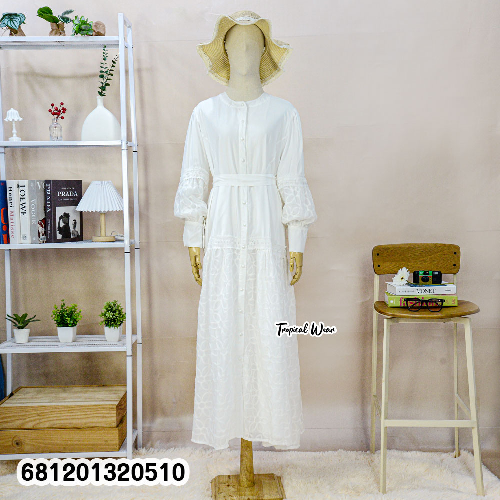 Bohemian long sleeve maxi dress for everyday summer fashion available in black and white.