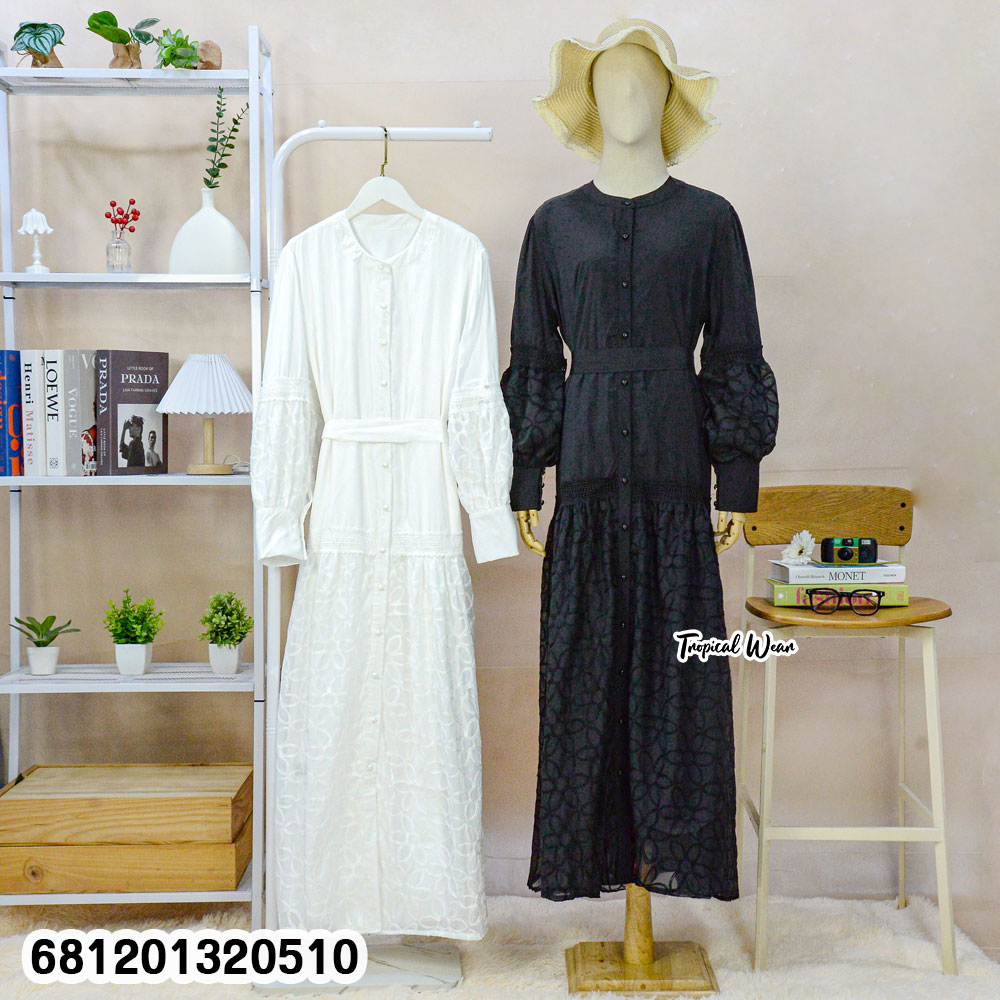 Embroidered Shirt Collar Maxi Dress เดรสยาวคอตั้ง ปักลาย กระดุมหน้า-681201320510