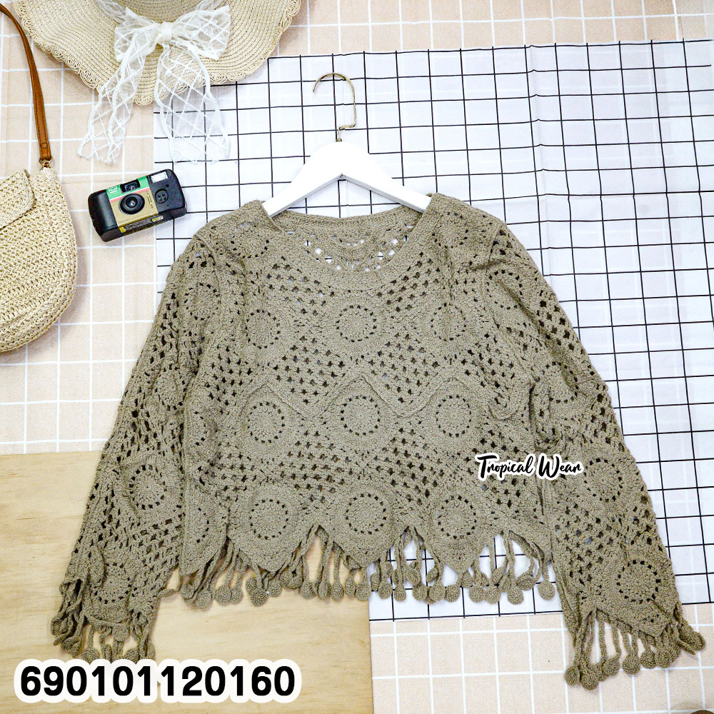 free size crochet style long sleeve top breathable lightweight boho summer wear