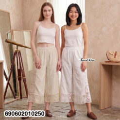 Crochet Lace Trim Embroidered Pants กางเกงปักลาย แต่งขอบลูกไม้โครเชต์ - 690602010250